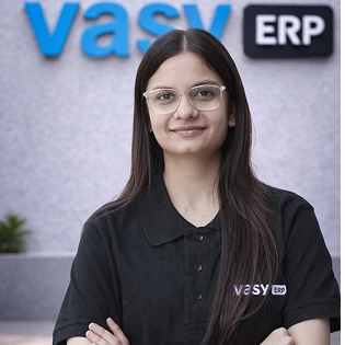 vanshika thacker from product management team
