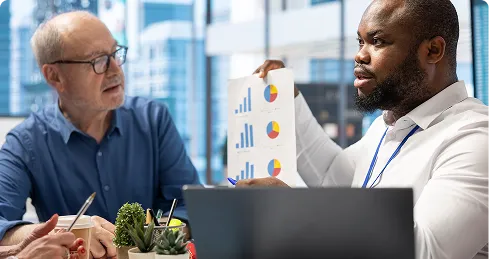 Vasy’s consultant giving ROI analysis to client